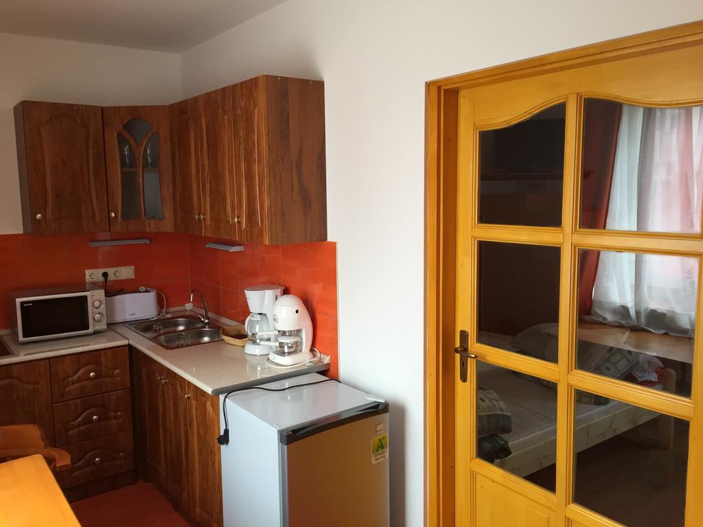 AQUA Thermal Sóterápia és Apartmanház Püspökladány Chambre photo