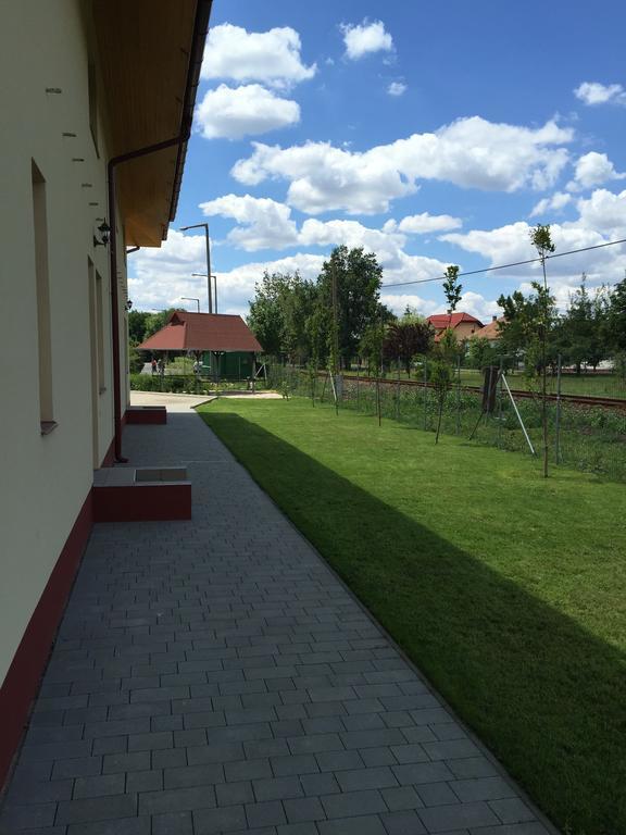 AQUA Thermal Sóterápia és Apartmanház Püspökladány Chambre photo